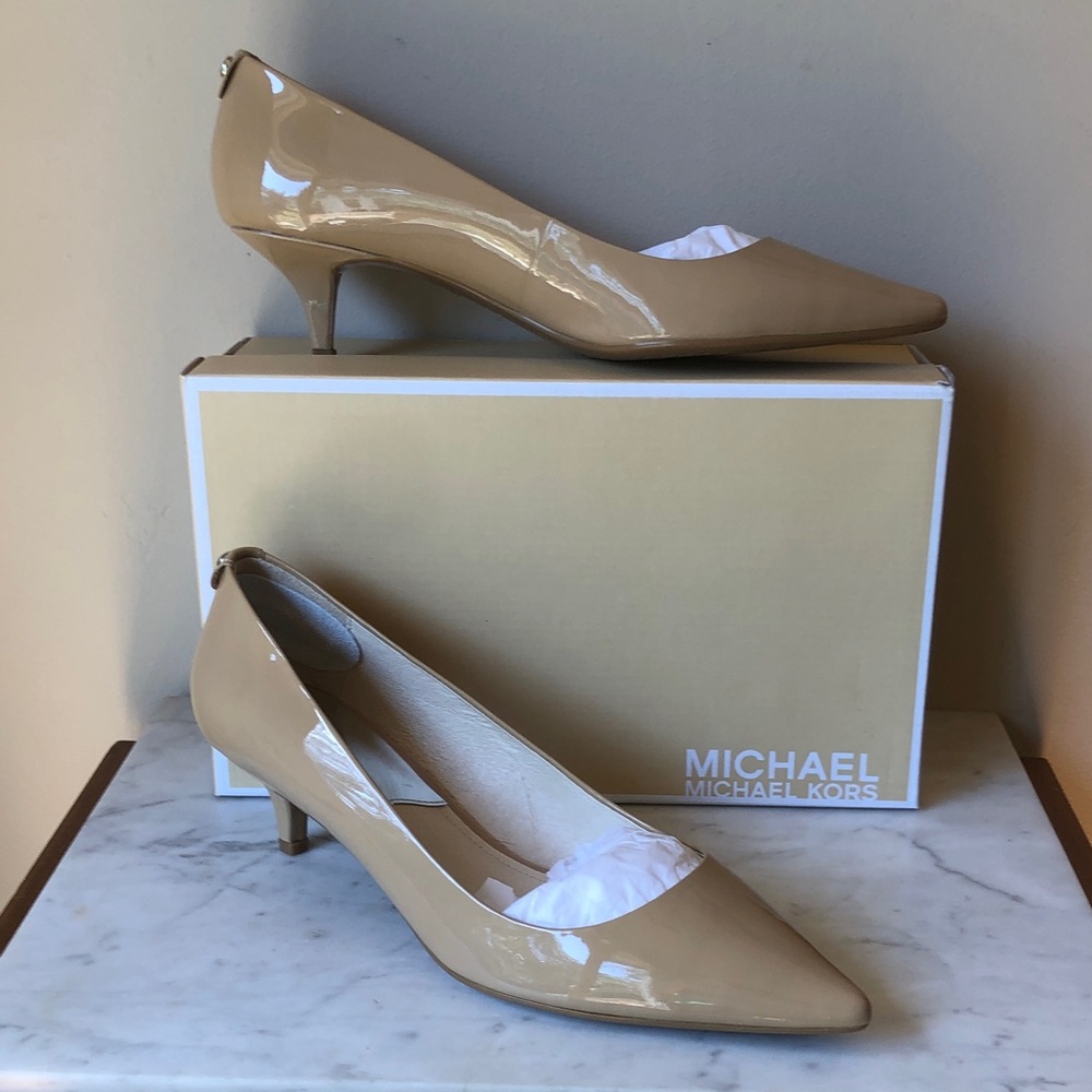 Michael Kors Beige Patent Leather Pointed Kitten Heels